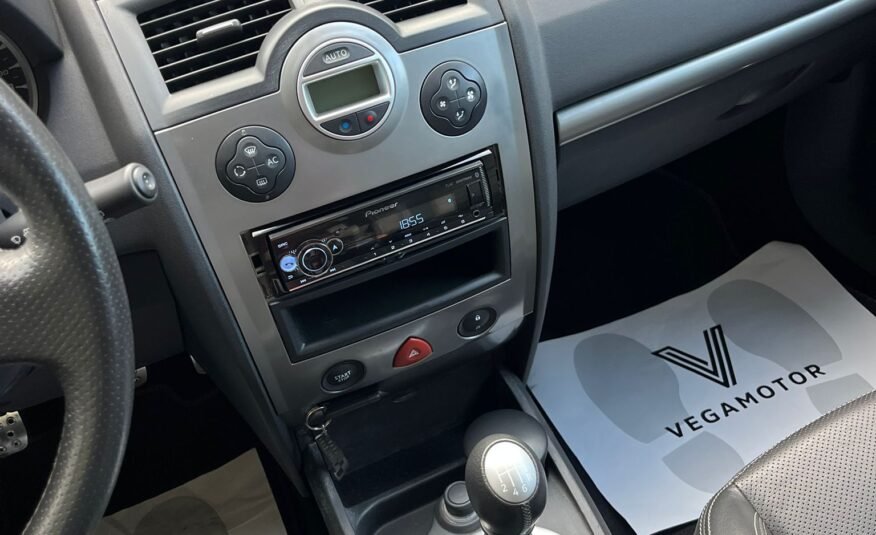 RENAULT MEGANE SPORT
