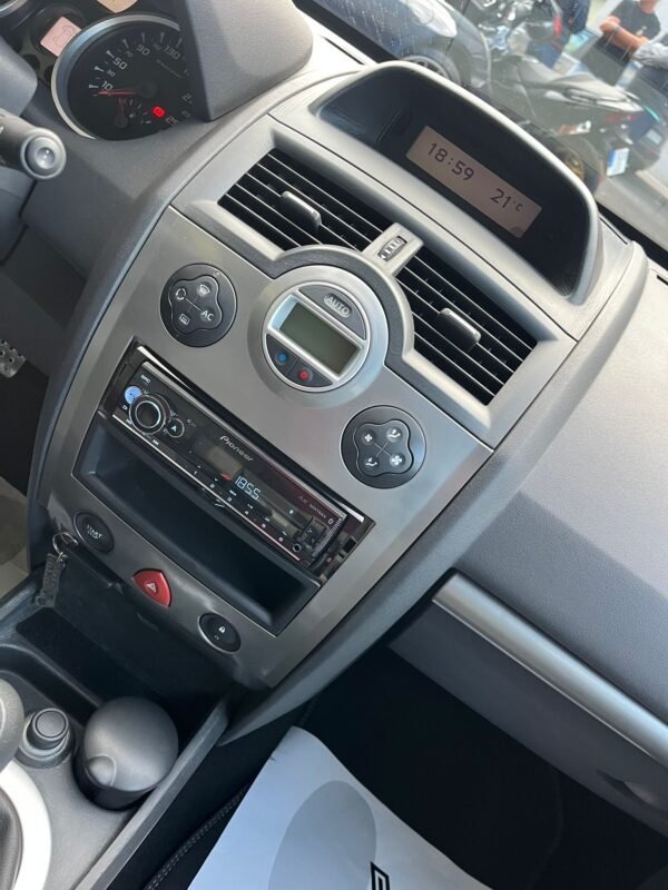 RENAULT MEGANE SPORT