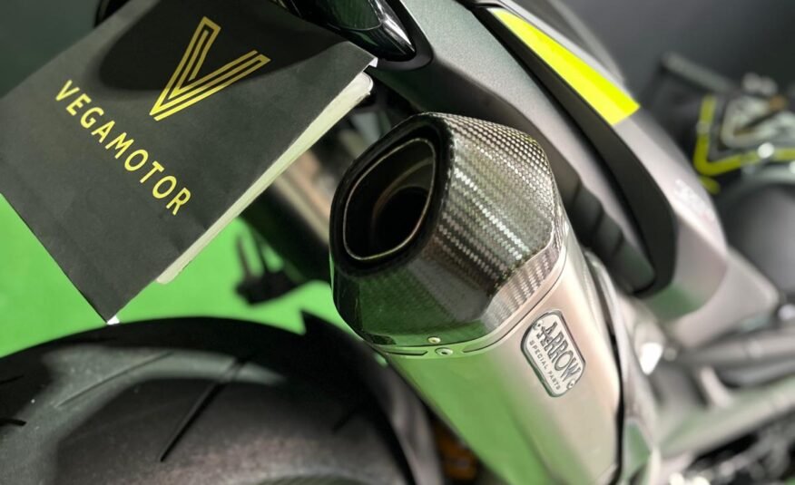 TRIUMPH SPEED TRIPLE 1050 RS