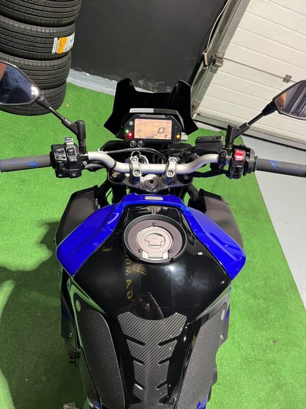 YAMAHA MT10