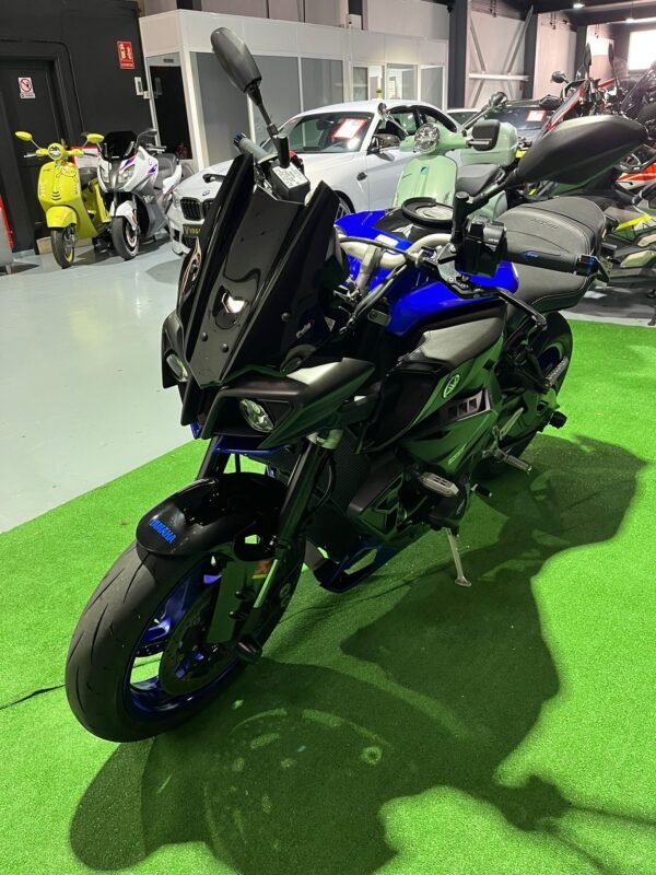 YAMAHA MT10