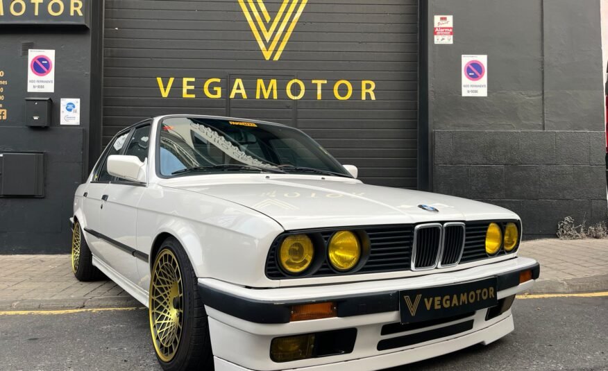 BMW 320I E30