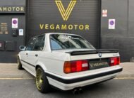 BMW 320I E30