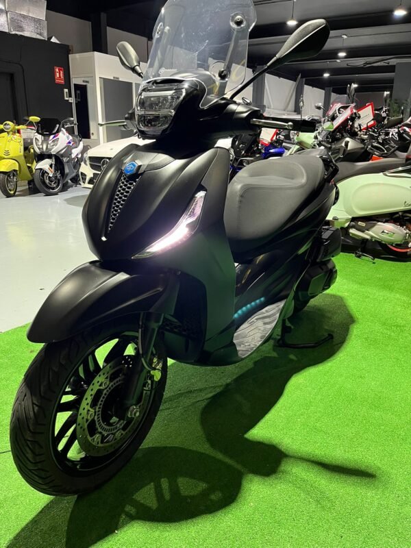 PIAGGIO BEVERLY 400 HPE