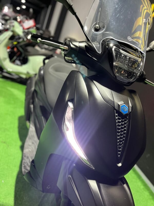 PIAGGIO BEVERLY 400 HPE