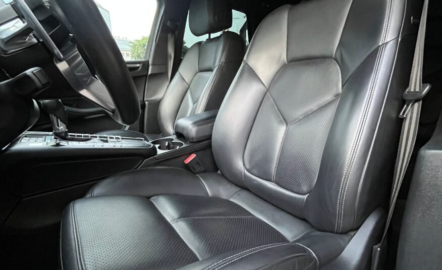 PORSCHE MACAN S