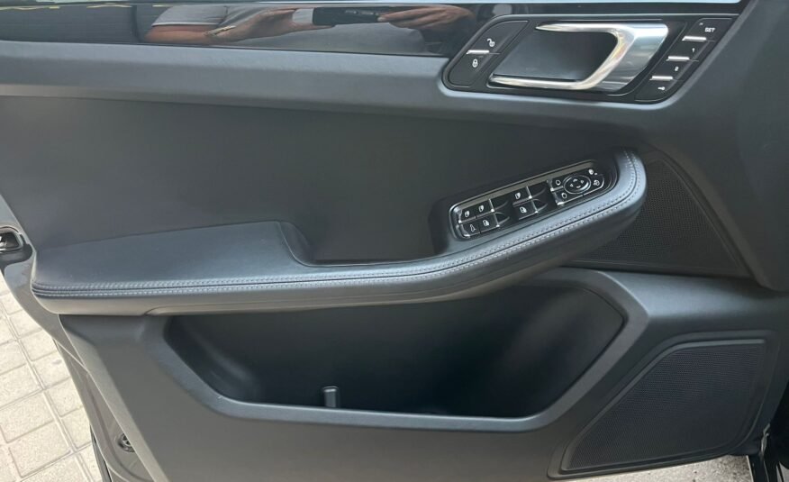 PORSCHE MACAN S