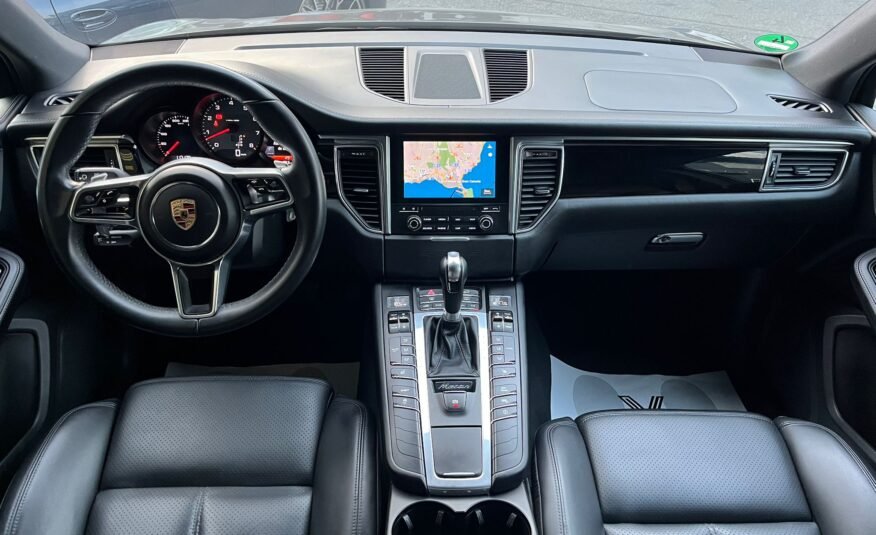 PORSCHE MACAN S