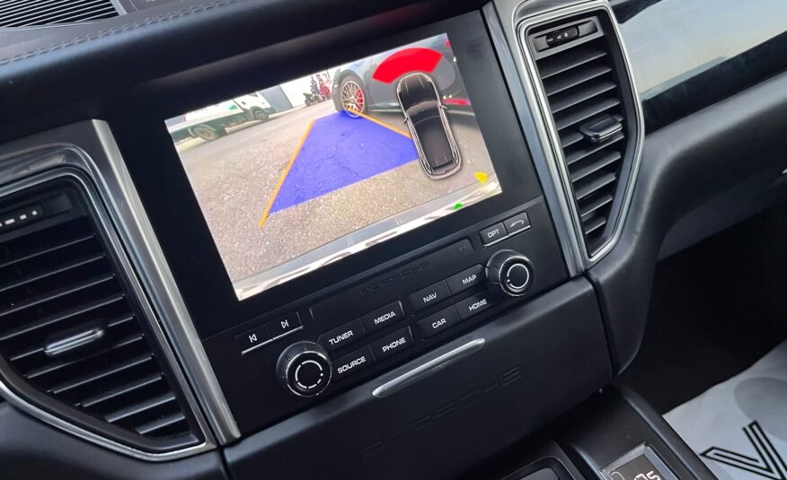 PORSCHE MACAN S
