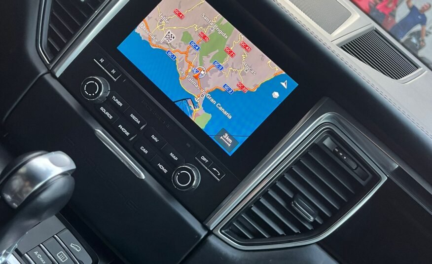 PORSCHE MACAN S