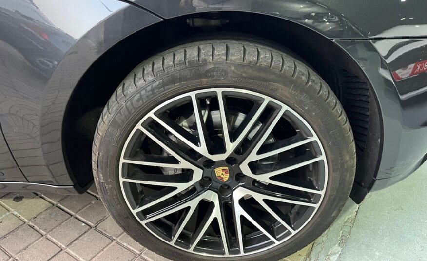PORSCHE MACAN S