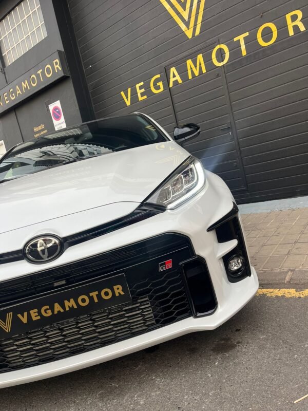 TOYOTA GR YARIS ( CIRCUIT PACK )