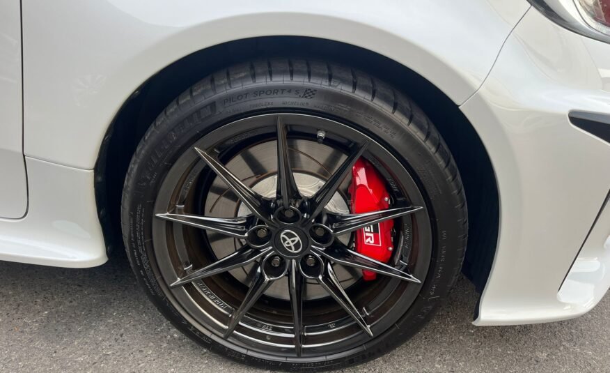 TOYOTA GR YARIS ( CIRCUIT PACK )