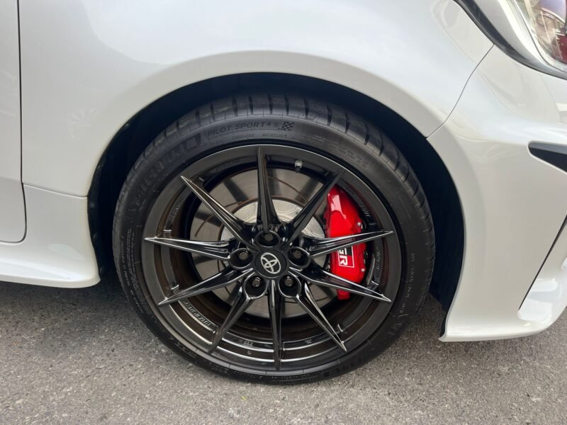 TOYOTA GR YARIS ( CIRCUIT PACK )