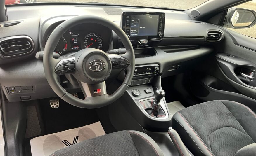 TOYOTA GR YARIS ( CIRCUIT PACK )