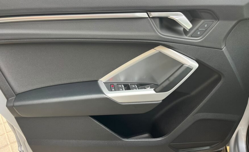 AUDI Q3 35TFSI