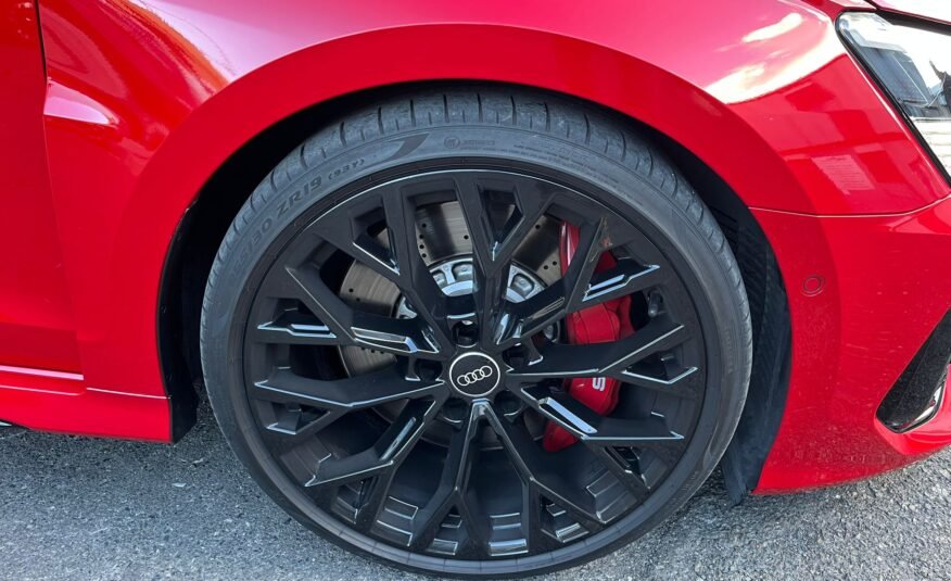 AUDI RS3 SEDAN