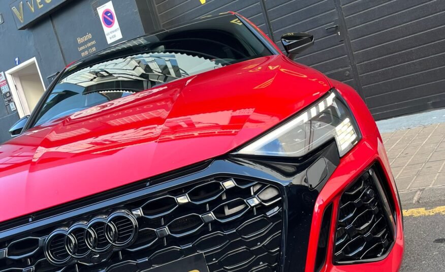AUDI RS3 SEDAN