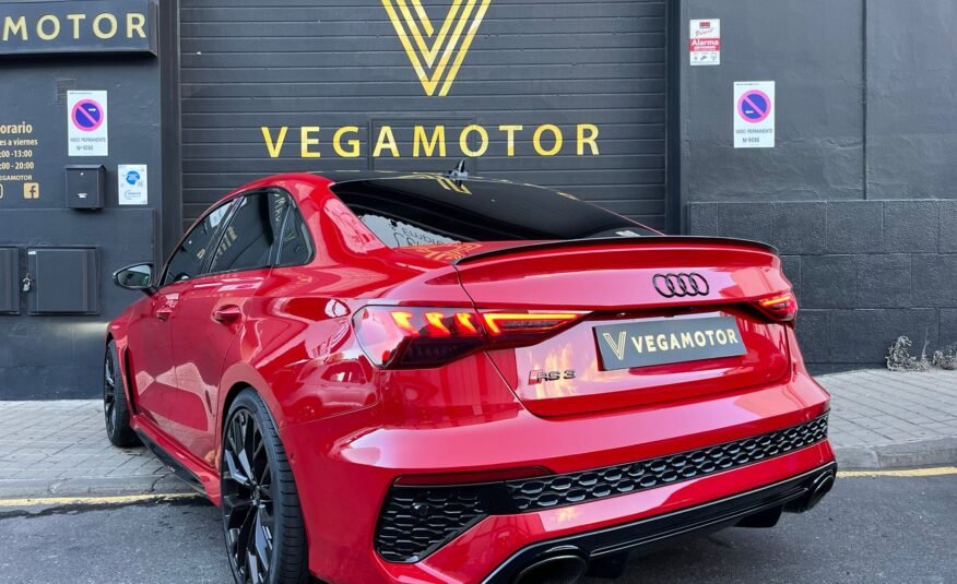 AUDI RS3 SEDAN