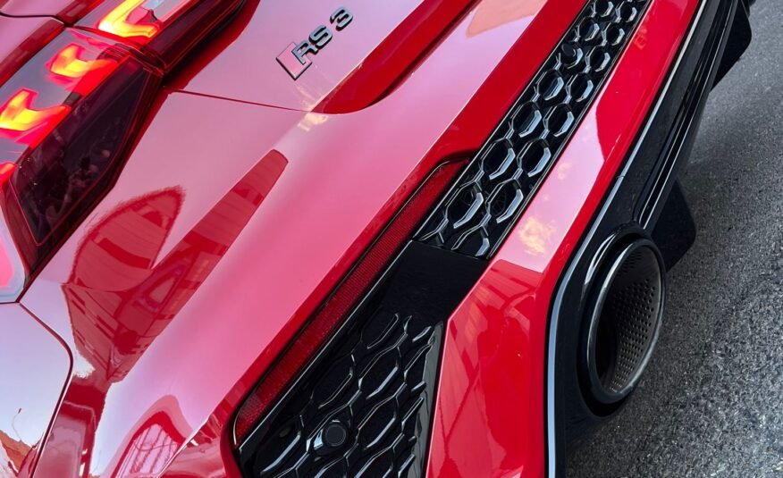 AUDI RS3 SEDAN