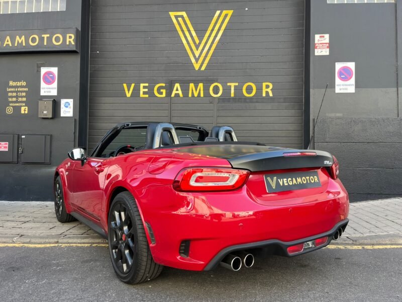 ABARTH 124 SPYDER