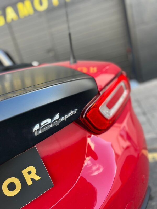 ABARTH 124 SPYDER