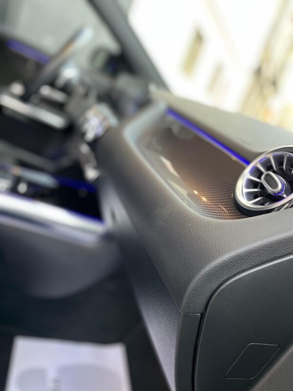 MERCEDES-BENZ GLA 200d AMG