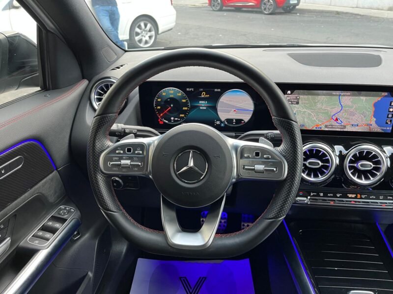 MERCEDES-BENZ GLA 200d AMG