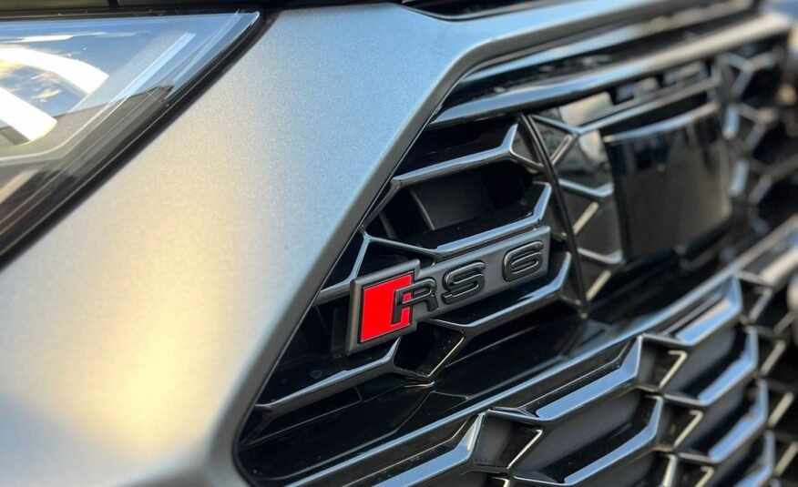 AUDI RS6 AVANT