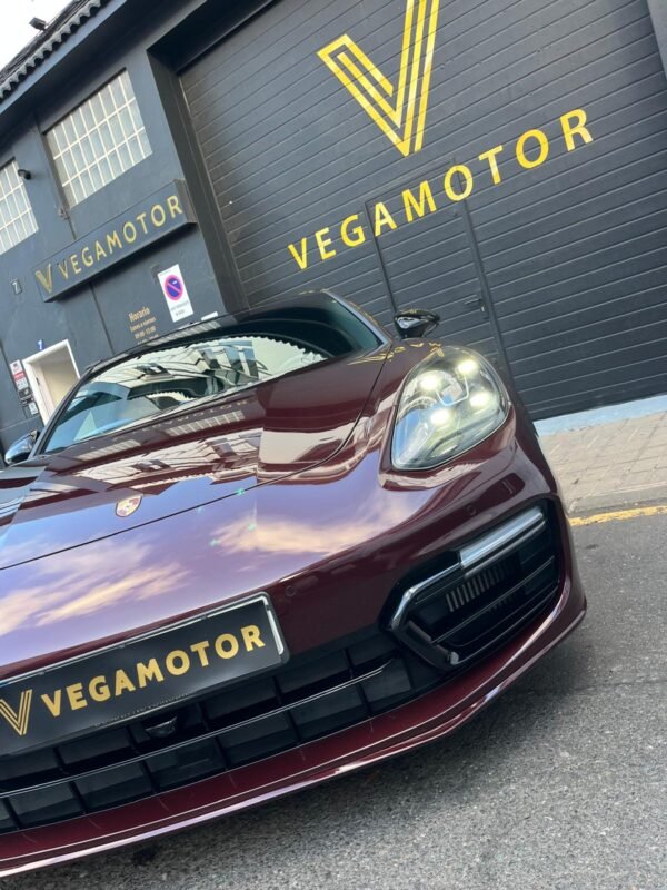 PORSCHE PANAMERA 4 HRYBRID