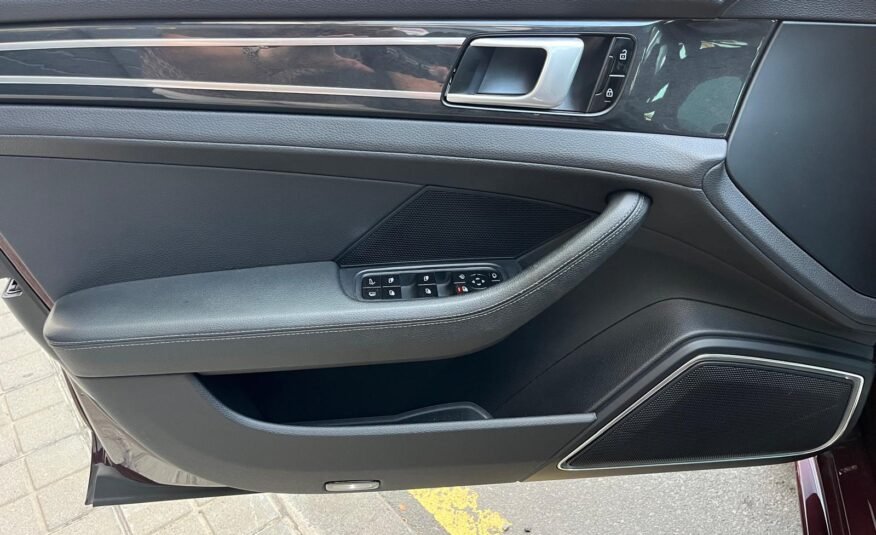 PORSCHE PANAMERA 4 HRYBRID