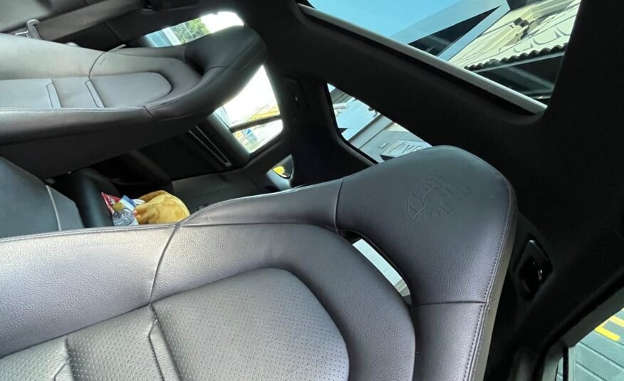 PORSCHE PANAMERA 4 HRYBRID