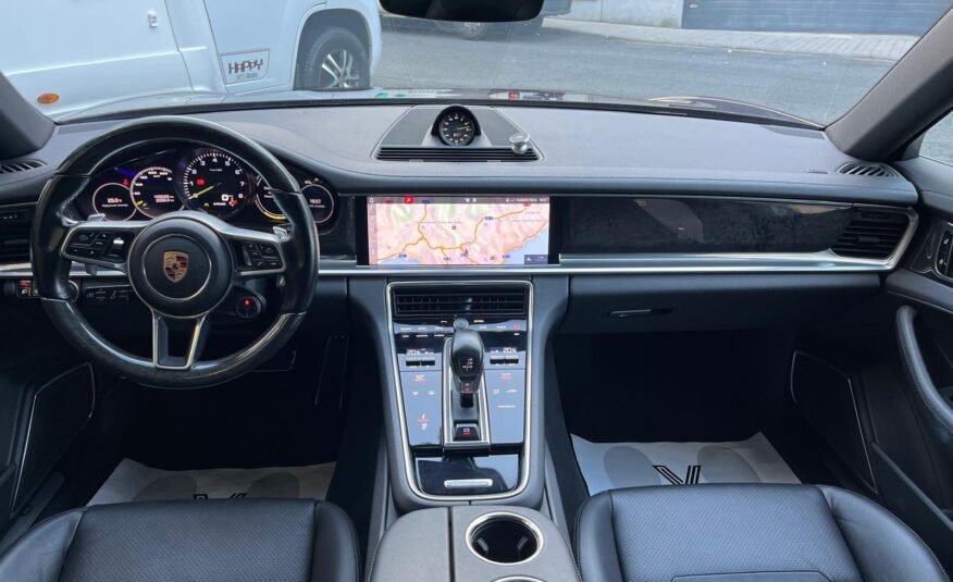 PORSCHE PANAMERA 4 HRYBRID
