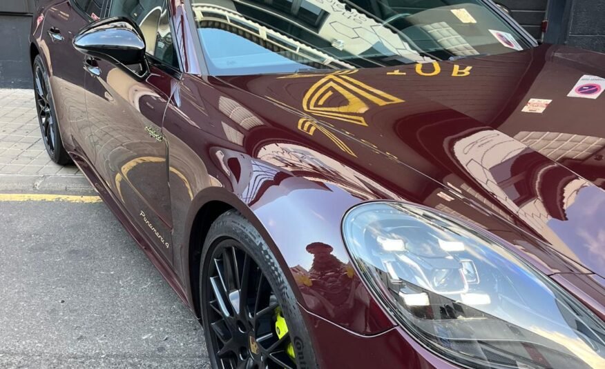 PORSCHE PANAMERA 4 HRYBRID