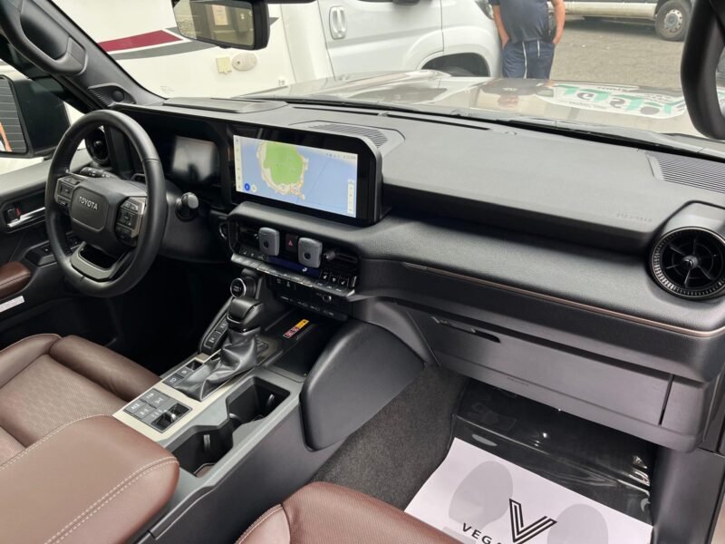 TOYOTA LAND CRUISER 250 VX-L