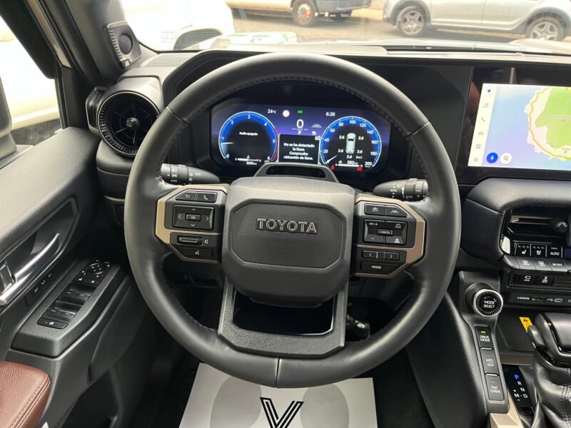 TOYOTA LAND CRUISER 250 VX-L