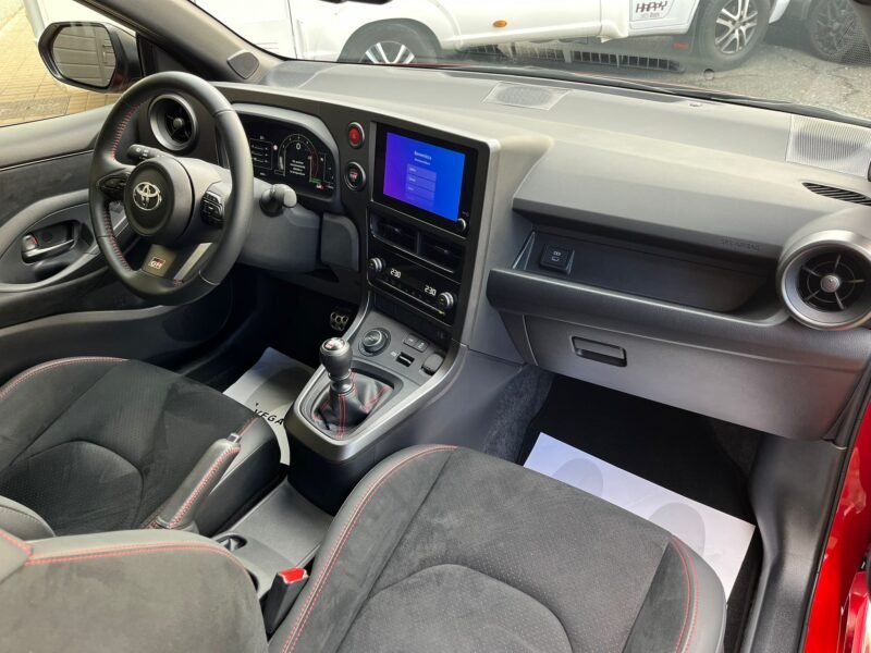 TOYOTA GR Yaris CIRCUIT PACK