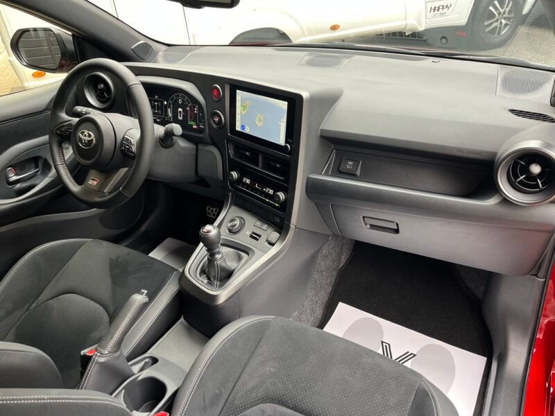 TOYOTA GR Yaris