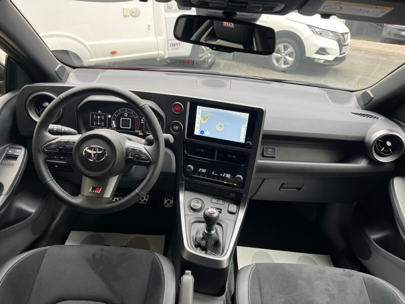 TOYOTA GR Yaris