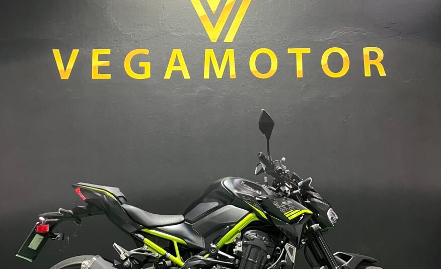 KAWASAKI Z900