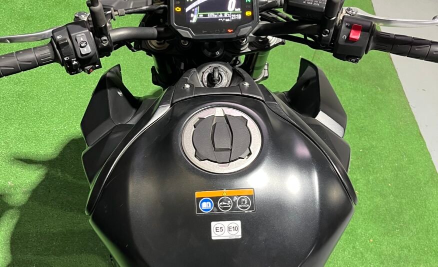 KAWASAKI Z900