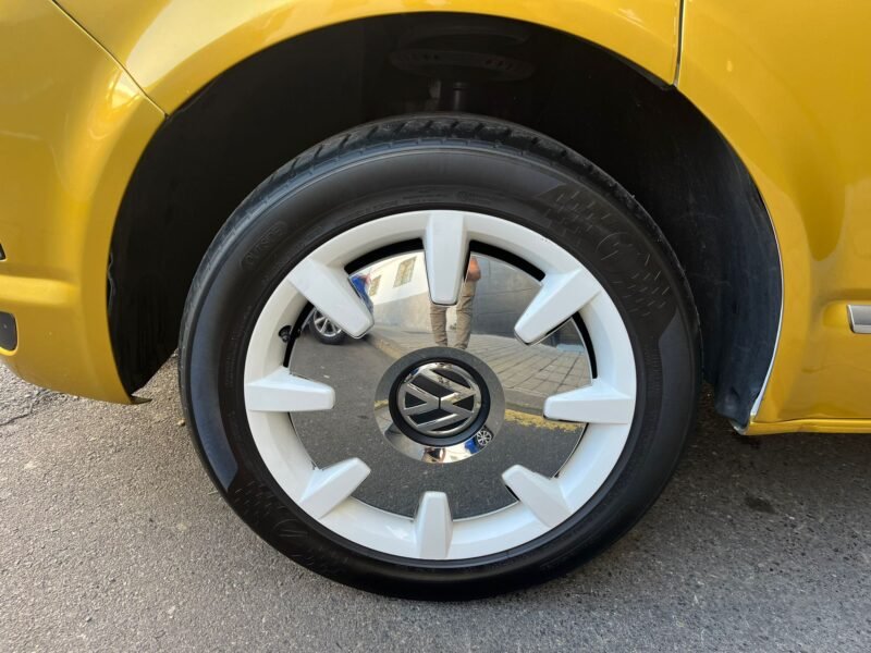 VOLKSWAGEN MULTIVAN EDICION BULLI 70 ANIVERSARIO