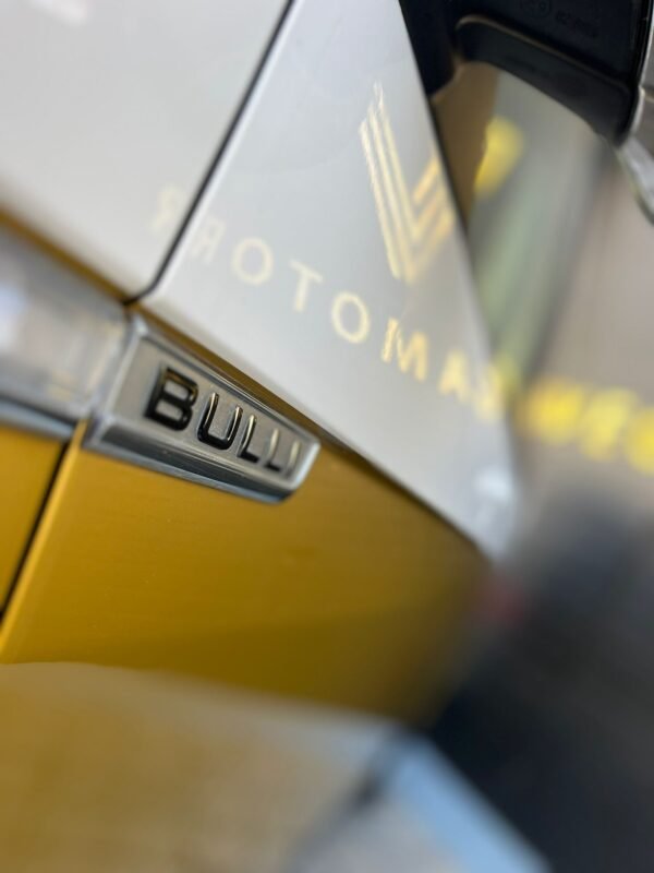 VOLKSWAGEN MULTIVAN EDICION BULLI 70 ANIVERSARIO