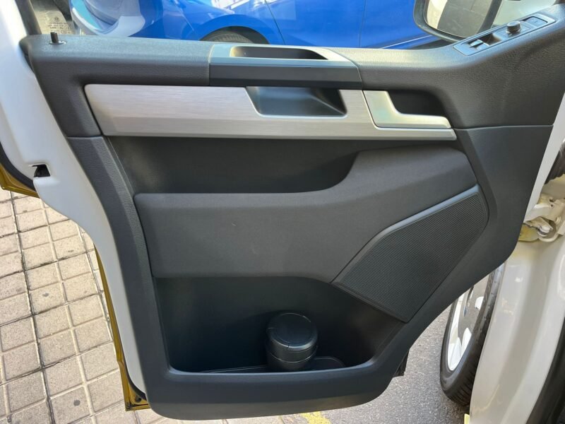 VOLKSWAGEN MULTIVAN EDICION BULLI 70 ANIVERSARIO