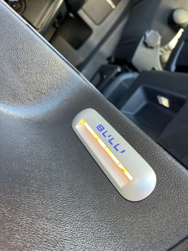 VOLKSWAGEN MULTIVAN EDICION BULLI 70 ANIVERSARIO