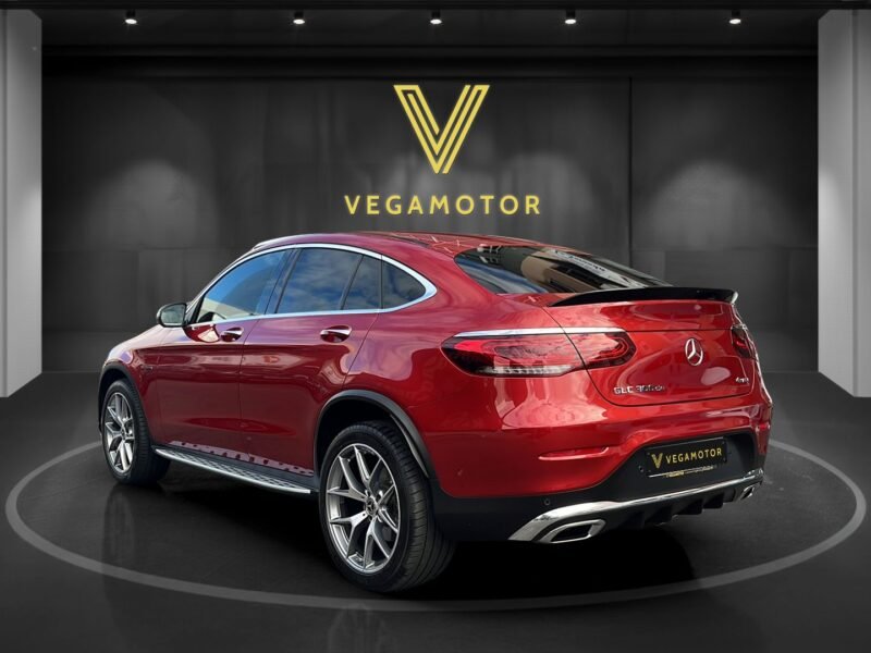 MERCEDES BENZ GLC COUPE 300de AMG