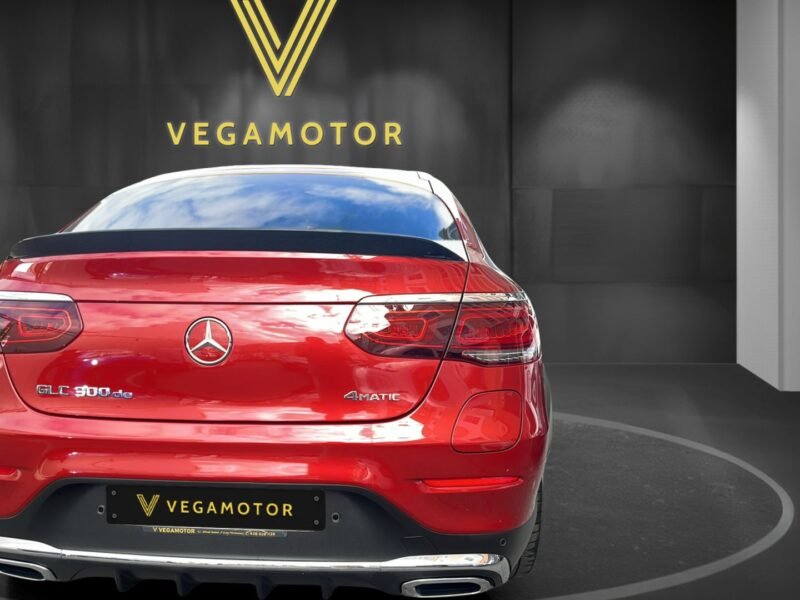 MERCEDES BENZ GLC COUPE 300de AMG