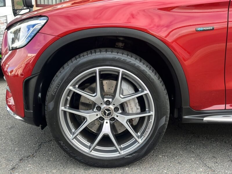 MERCEDES BENZ GLC COUPE 300de AMG