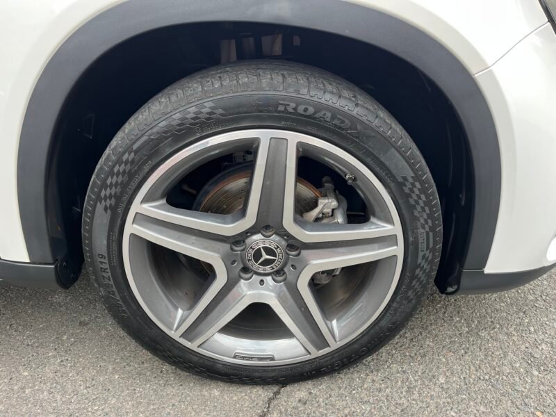 MERCEDEZ BENZ GLA 200d AMG