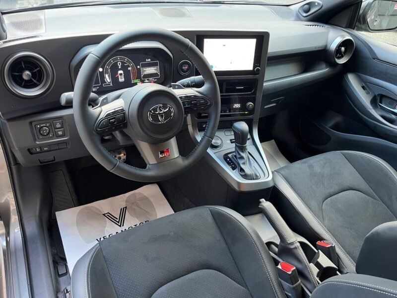 TOYOTA GR YARIS TOURING PACK